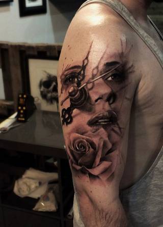 Zaufaj sobie tylko na tyle, na ile ufasz innym. Te dwie rzeczy są swoim wzajemnym odzwierciedleniem.