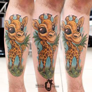 Żyrafa wykonan w rysunkowym stylu przez Meffa ze Speak In Color!
https://www.facebook.com/SpeakInColorTattoo