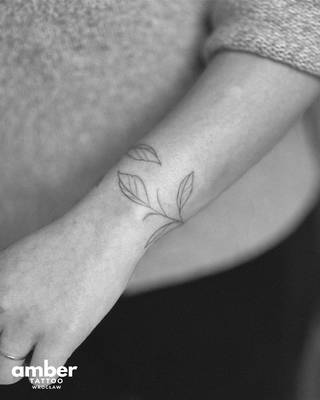 Galeria studia: Studio tatuażu Amber Tattoo Wrocław, Studio tatuażu Amber Tattoo założone... Galeria studia: Studio tatuażu Amber Tattoo Wrocław, Studio tatuażu Amber Tattoo założone...