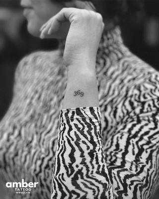 Galeria studia: Studio tatuażu Amber Tattoo Wrocław, Studio tatuażu Amber Tattoo założone... Galeria studia: Studio tatuażu Amber Tattoo Wrocław, Studio tatuażu Amber Tattoo założone...