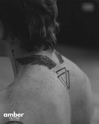 Galeria studia: Studio tatuażu Amber Tattoo Wrocław, Studio tatuażu Amber Tattoo założone... Galeria studia: Studio tatuażu Amber Tattoo Wrocław, Studio tatuażu Amber Tattoo założone...