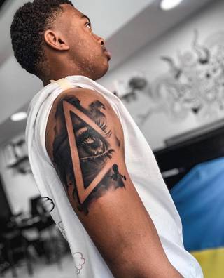 Galeria studia: Vean - tattoo Kraków, Robimy tatuaże, piercing, makijaż permanentny...